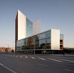 Pabeigta Swedbank ēka Viļņā