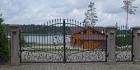 Slēgto vārtu kopienas. Ieslēgtās dzīves un noslēgtie prāti